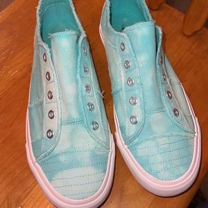 Coneys teal shoes size9